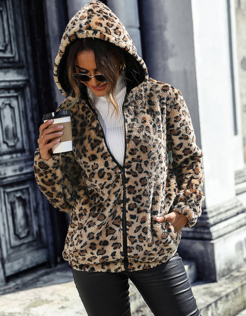 Load image into Gallery viewer, Women&#39;s Hooded Long Sleeve Leopard Print Double-sided Velvet Loose Casual Jacket
