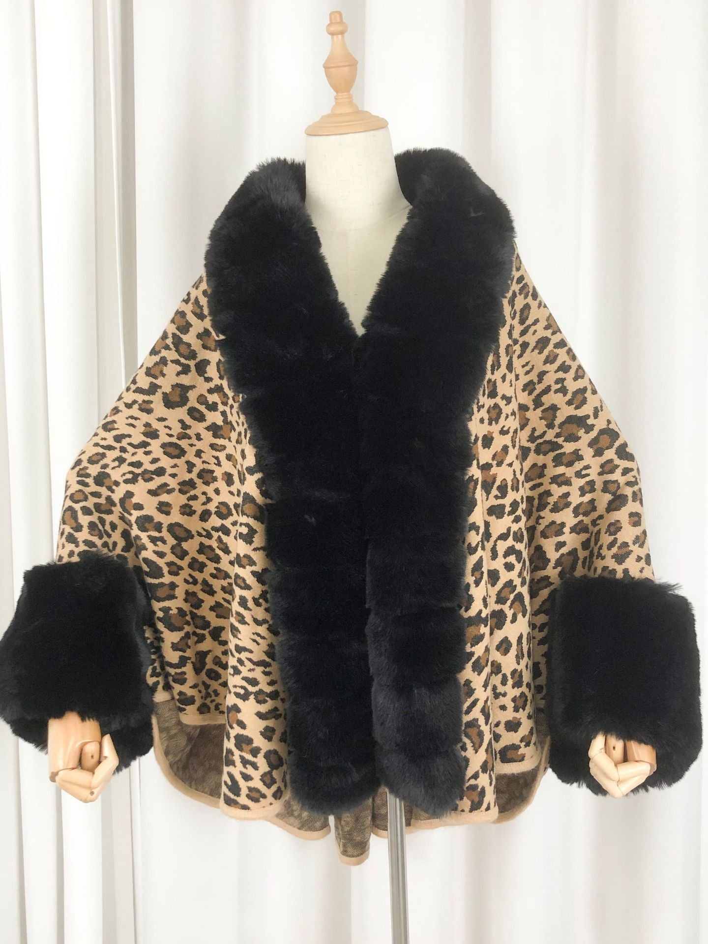 Women's Leopard Winter Imitate Rex Rabbit Fur Warm Thickened Cape Coat