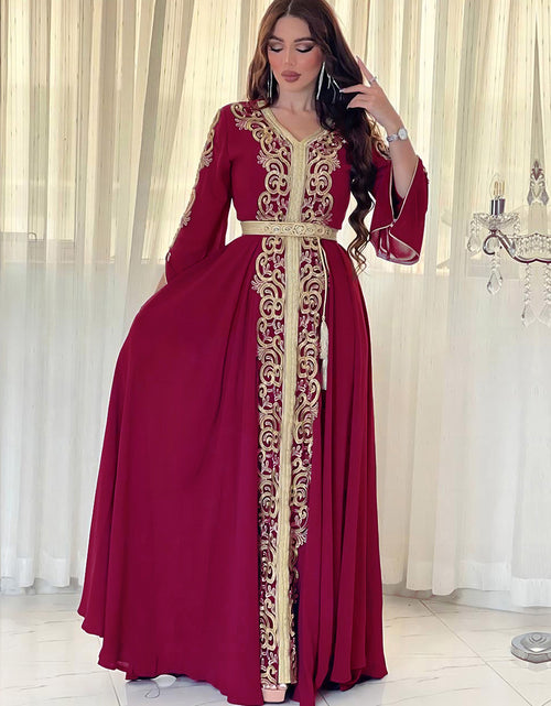 Load image into Gallery viewer, 3737 Guerbang Arab Dubai Foreign Trade Embroidery Applique Dress
