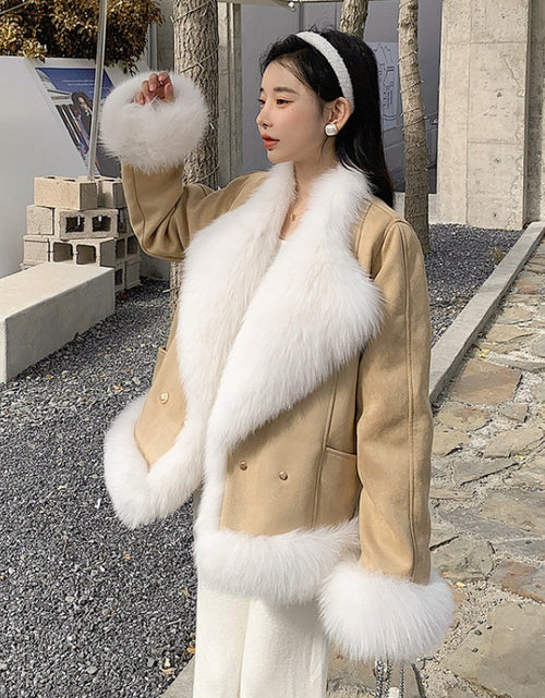 Load image into Gallery viewer, Women&#39;s Fashion And Environment-friendly Fox Fur Fur Integrated Fleece Short Wool Coat
