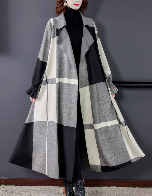 Load image into Gallery viewer, Women&#39;s Fashion Artistic Elegant Suit Collar Mid-length Thin Plaid Woolen Trench Coat
